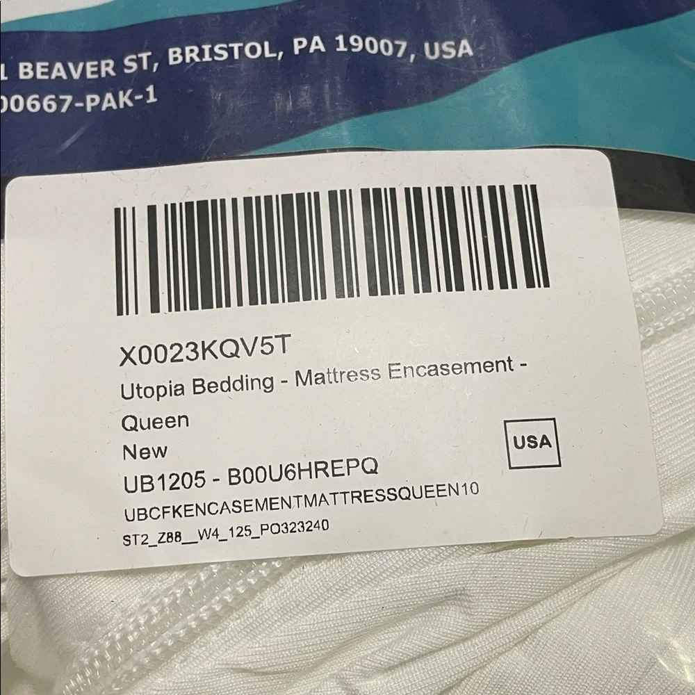 Queen Mattress Encasement - White